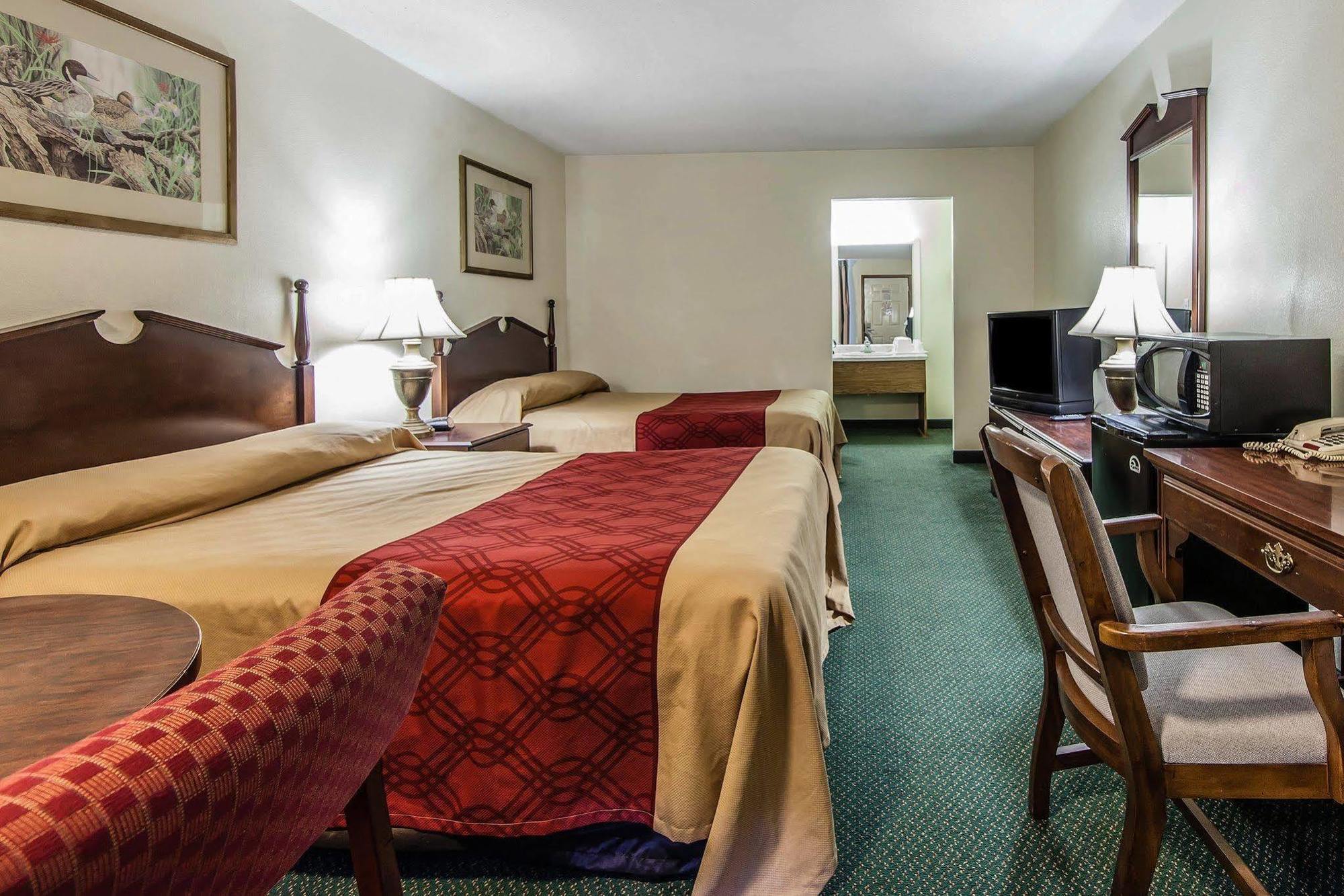Red Roof Inn Дендрідж Екстер'єр фото